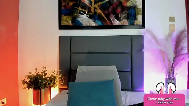 Emilywatsonn online show from 04/02/26, 12:40