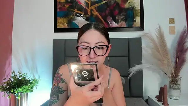 Emilywatsonn online show from 01/15/26, 09:18