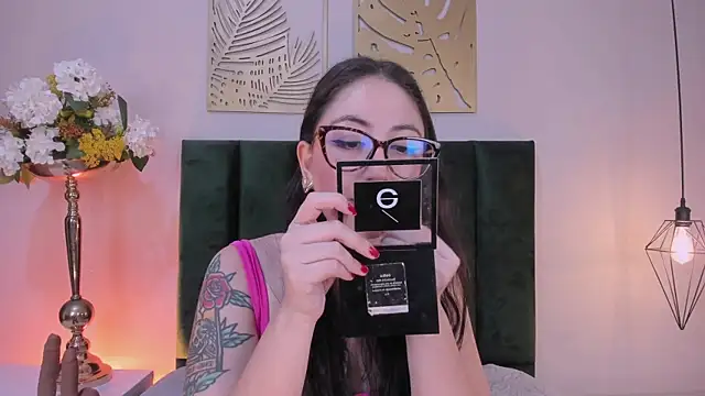 Emilywatsonn online show from 06/02/26, 01:05