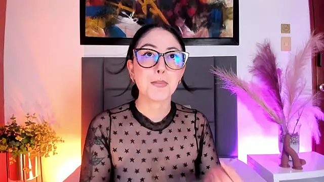 Emilywatsonn online show from 03/20/26, 12:33