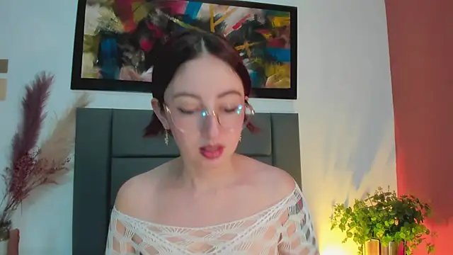 Snapshot of Emilywatsonn chatting on 03/14/25, 12:21 Emilywatsonn online show from 03/14/25, 12:21