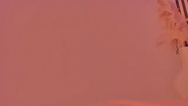 Samaantha-White online show from 12/22/25, 11:43