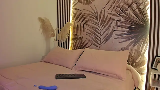 Samaantha-White online show from 03/13/26, 11:48