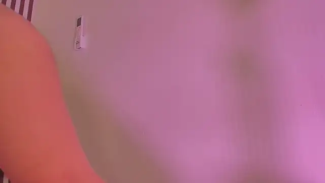 Samaantha-White online show from 11/23/25, 11:53