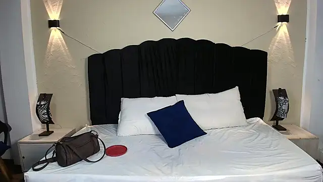 Ambarross online show from 10/14/25, 07:36