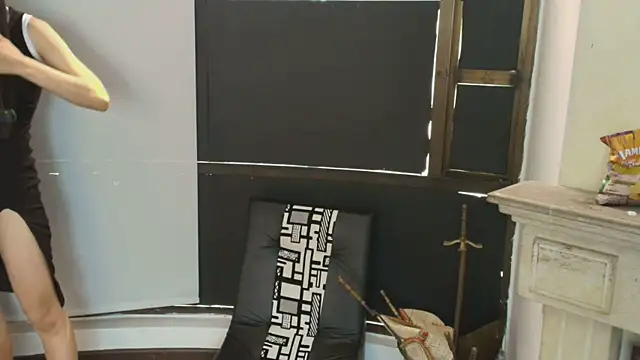Ambarross online show from 02/12/25, 07:13
