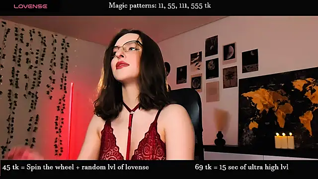 Snapshot of Alicia_x_art chatting on 06/03/26, 08:24 Alicia x art online show from 06/03/26, 08:24