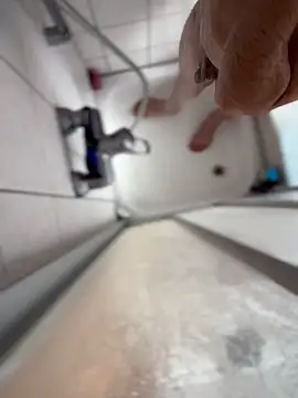 Snapshot of Bennyben8604 chatting on 04/13/26, 10:52 Bennyben8604 online show from 04/13/26, 10:52