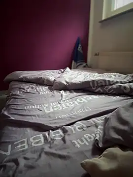 Snapshot of Bennyben8604 chatting on 01/09/25, 08:55 Bennyben8604 online show from 01/09/25, 08:55