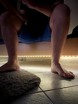 Snapshot of Bennyben8604 chatting on 11/28/25, 10:54 Bennyben8604 online show from 11/28/25, 10:54