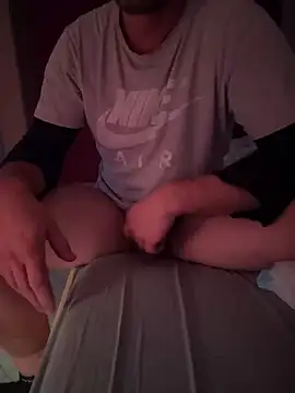 Snapshot of Bennyben8604 chatting on 12/12/24, 01:32 Bennyben8604 online show from 12/12/24, 01:32