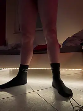 Snapshot of Bennyben8604 chatting on 12/06/24, 10:02 Bennyben8604 online show from 12/06/24, 10:02