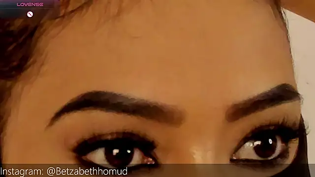 BetzabethHomud0 online show from 03/28/26, 04:41