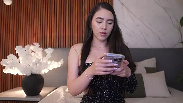 Snapshot of Amelia_Rouse chatting on 12/22/25, 09:59 Amelia Rouse online show from 12/22/25, 09:59