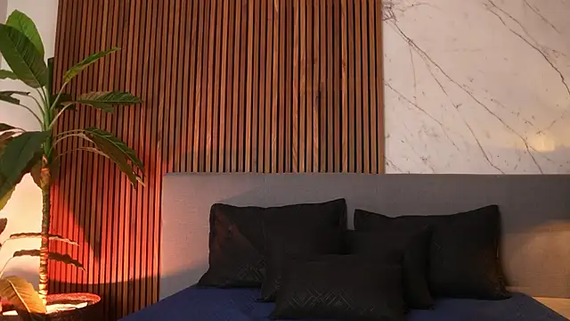 Amelia Rouse online show from 10/29/25, 09:14