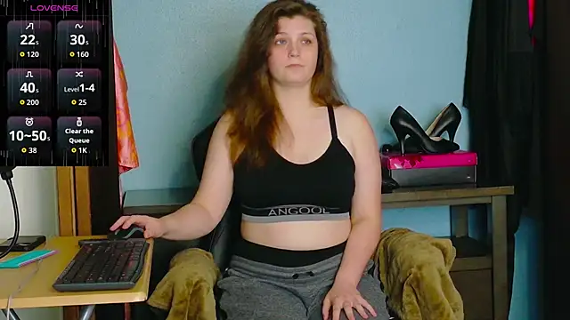 TreeJeanne online show from 10/21/25, 11:42