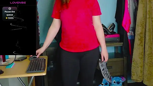 TreeJeanne online show from 12/20/25, 03:59