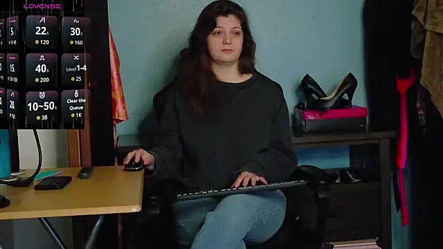 TreeJeanne online show from 10/27/25, 12:39