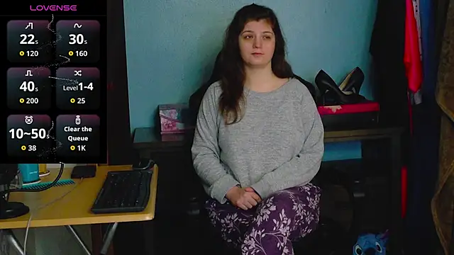 TreeJeanne online show from 11/18/25, 02:27