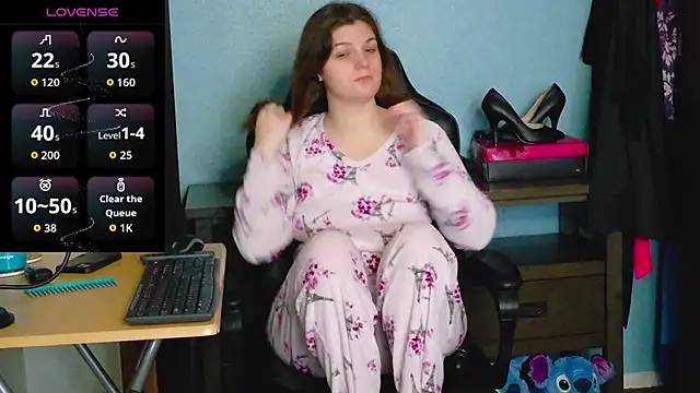 TreeJeanne online show from 11/28/25, 12:55