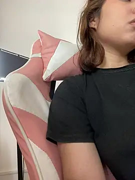 Snapshot of Lia_sex69 chatting on 03/08/25, 11:16 Lia sex69 online show from 03/08/25, 11:16