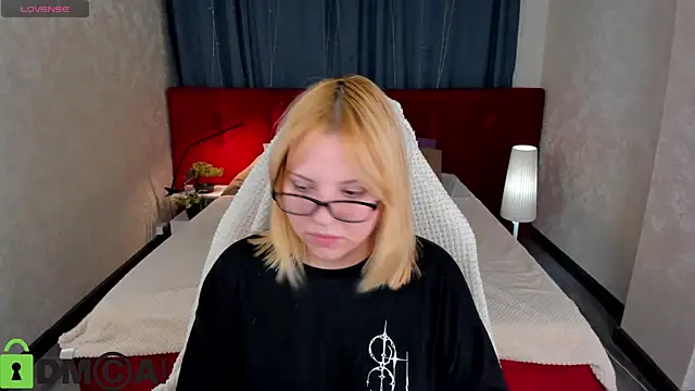 Stacy Luv online show from 11/15/25, 09:02