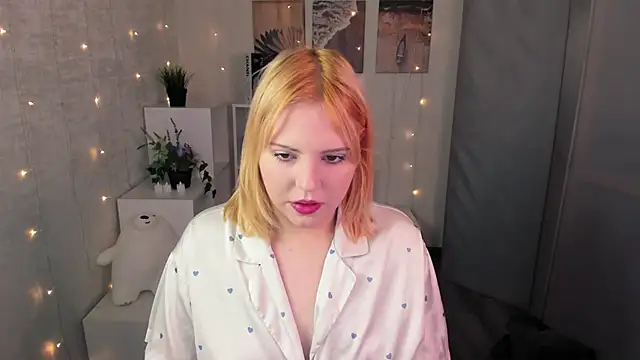 Stacy Luv online show from 10/27/25, 03:40