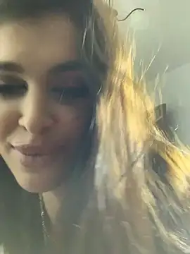 Snapshot of EvaWhisper chatting on 12/07/24, 12:51 EvaWhisper online show from 12/07/24, 12:51