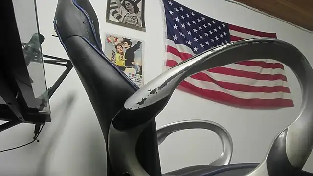 charlie hotxxx online show from 04/18/26, 04:59