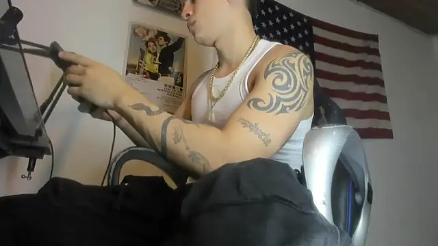 Snapshot of charlie_hotxxx chatting on 02/14/26, 03:29 charlie hotxxx online show from 02/14/26, 03:29