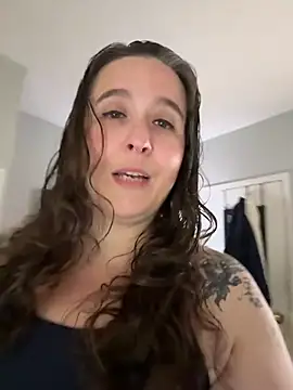 sylviahhh online show from 06/17/26, 01:05