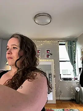 sylviahhh online show from 04/01/26, 09:34