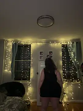 sylviahhh online show from 01/31/25, 03:20