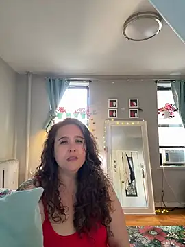sylviahhh online show from 06/19/26, 09:53