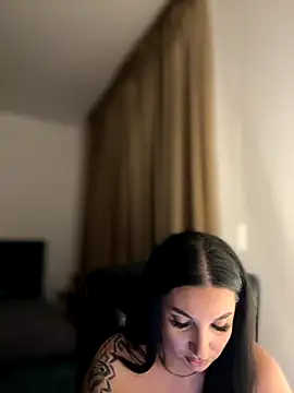 babyyboomm online show from 11/21/25, 12:42