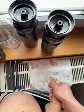 Siggidc2n online show from 03/11/26, 11:15