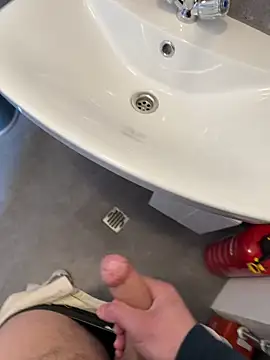 Siggidc2n online show from 03/12/26, 10:08