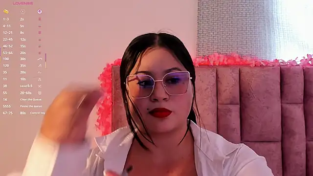 miahkumar online show from 05/31/26, 09:04