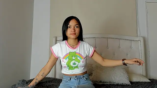 Miiss scarlett1 online show from 03/07/25, 09:17