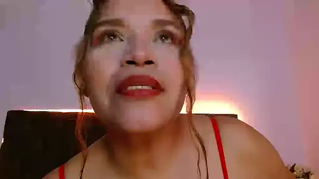 Snapshot of Alma_Sexyy chatting on 09/22/25, 08:59 Alma Sexyy online show from 09/22/25, 08:59