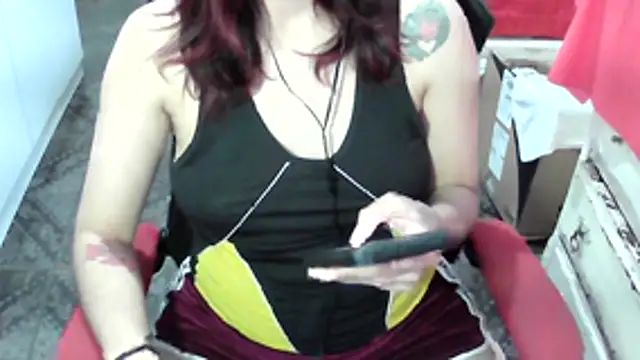 Snapshot of ManuEscarlate13 chatting on 02/24/26, 09:10 ManuEscarlate13 online show from 02/24/26, 09:10