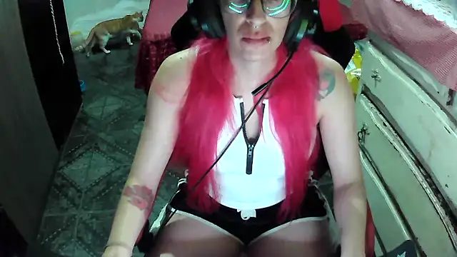 ManuEscarlate13 online show from 02/11/25, 09:09