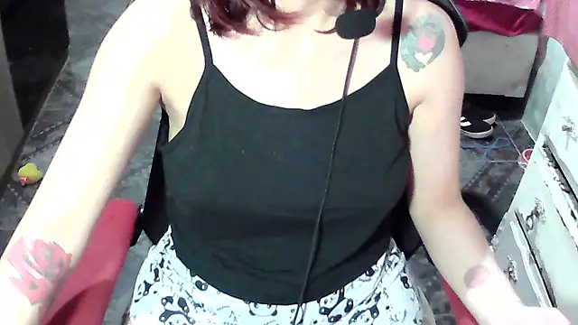 ManuEscarlate13 online show from 11/06/25, 05:11