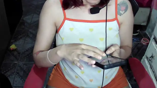 ManuEscarlate13 online show from 11/07/25, 05:45