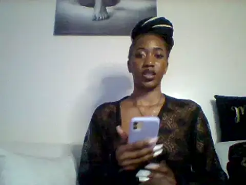 Snapshot of Queeen_model chatting on 01/25/25, 10:50 Queeen model online show from 01/25/25, 10:50