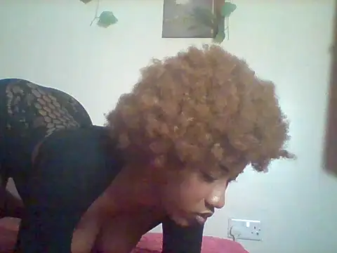 Queeen model online show from 03/17/26, 09:29