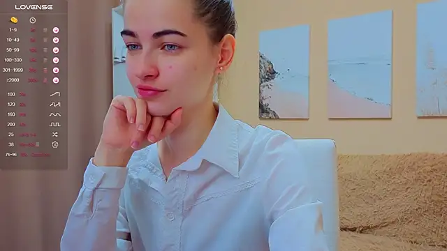 AstoriyaNight online show from 10/12/25, 04:25