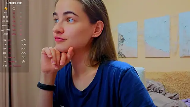 AstoriyaNight online show from 11/18/25, 04:10