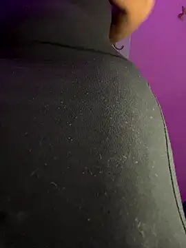 Cherrytowild online show from 01/11/26, 05:53