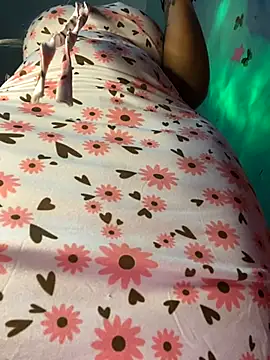 Cherrytowild online show from 11/01/25, 08:30